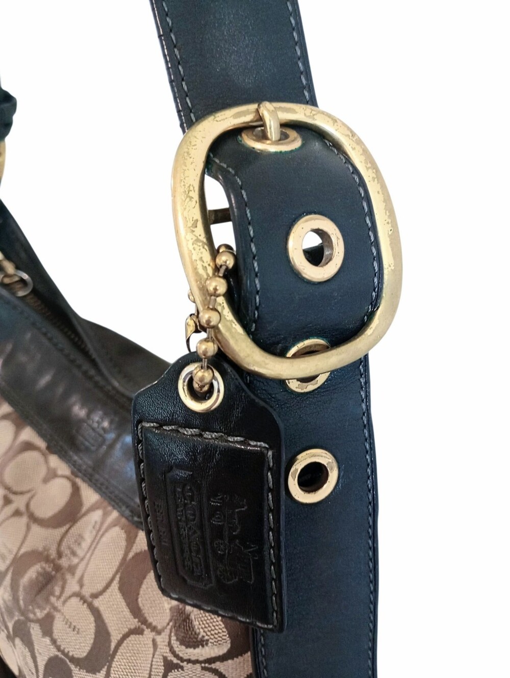 Coach Vintage Signature Canvas Soho Hobo Bag - Picture 4 of 16